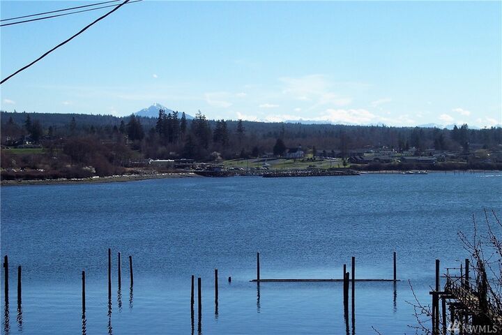 7416 Hermosa Beach Road  Marysville WA 98271 photo