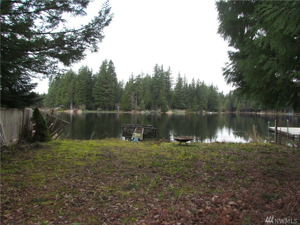 Property Photo:  7833 Lake Alice Rd SE  WA 98024 