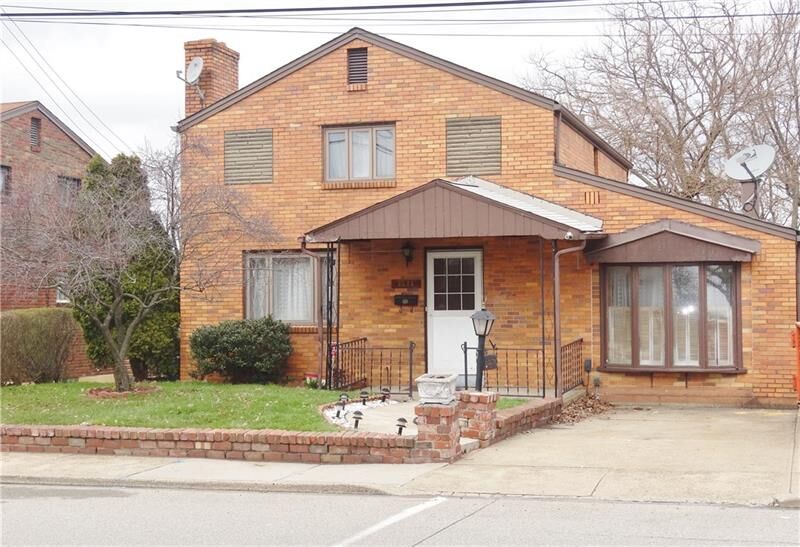 Property Photo:  1591 Breining St  PA 15226 