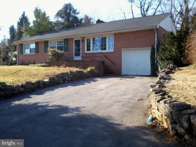 Property Photo:  71 Cherry Lane  WV 25443 