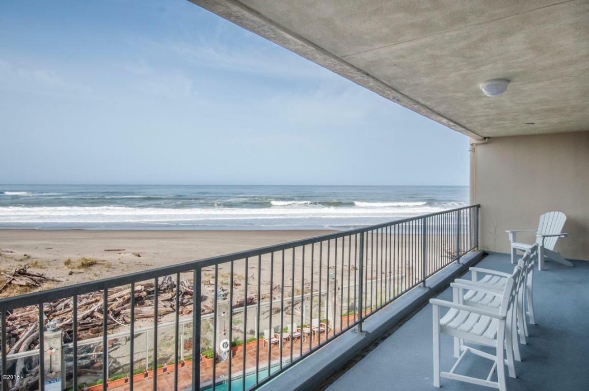 Property Photo: 4009 SW Hwy 101 320 OR 97357