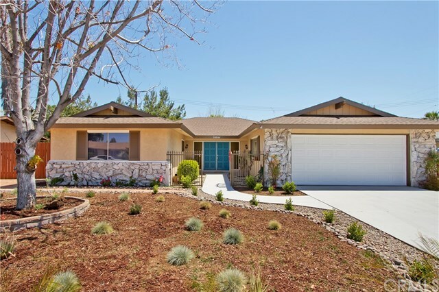 Property Photo:  26044 Yale Street  CA 92544 