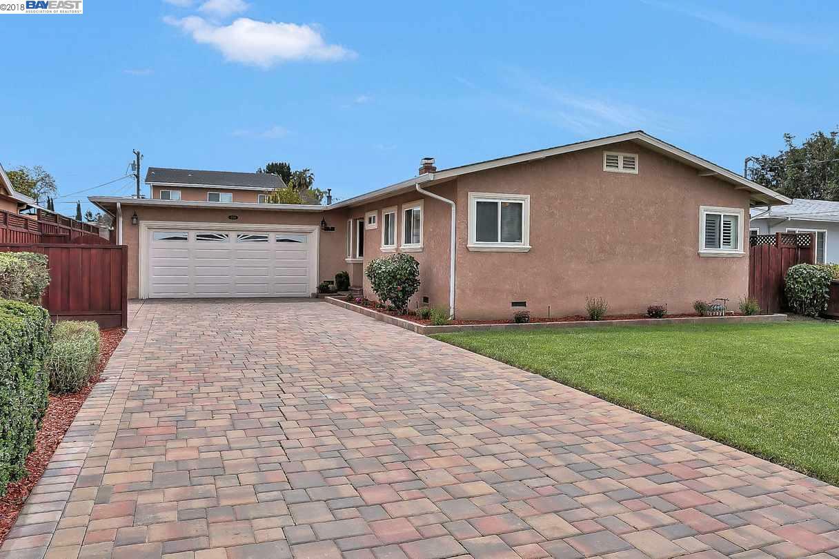 Property Photo: 3744 Kay Ct CA 94538