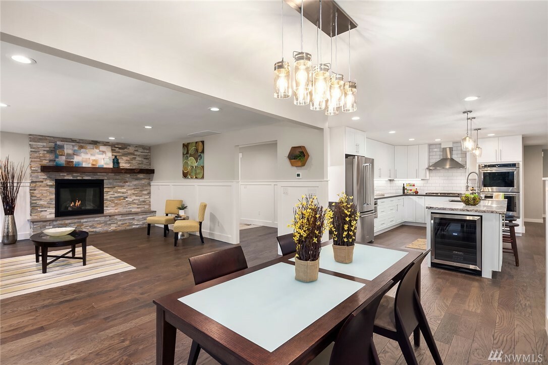 Property Photo: 16670 SE 17th Place WA 98008