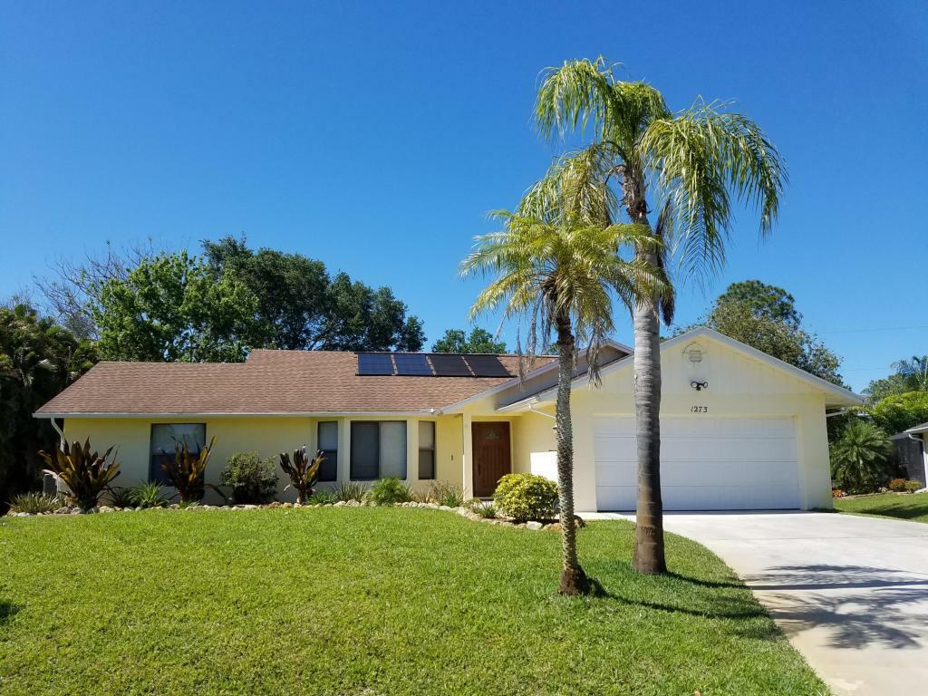 Property Photo:  1273 SW Albenga Avenue  FL 34953 