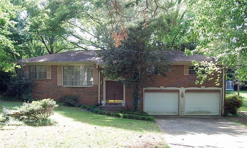 Property Photo:  4069 Middle Drive NE   30066 
