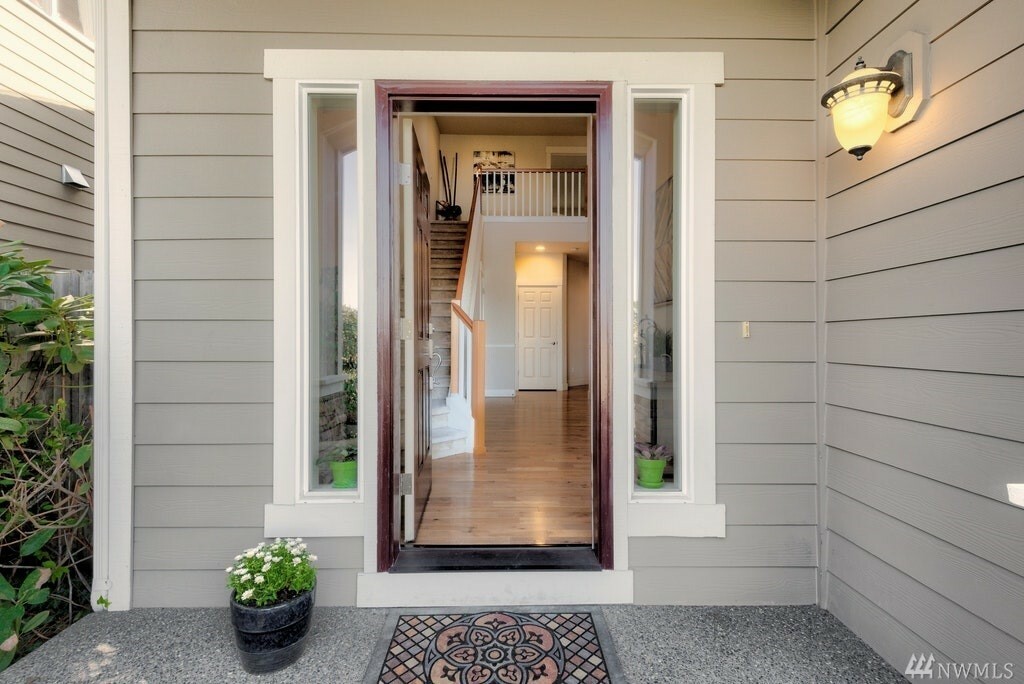 Property Photo: 22631 44th Dr SE WA 98021