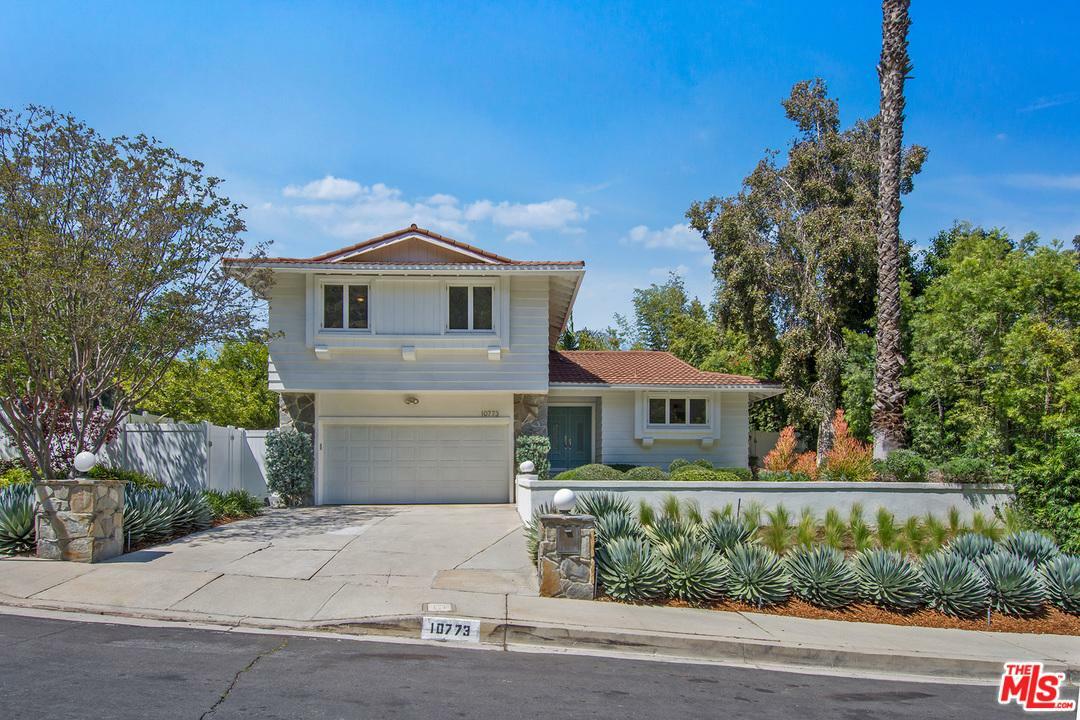 Property Photo:  10773 Wrightwood Ln  CA 91604 