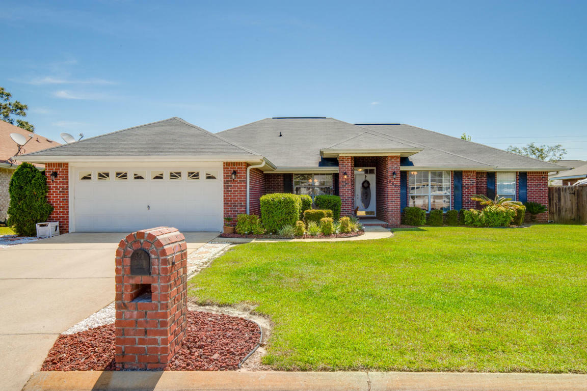 Property Photo:  2287 Heritage Circle  FL 32566 