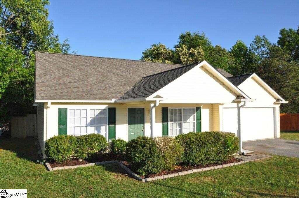 Property Photo:  630 Kneewood Court  SC 29307 