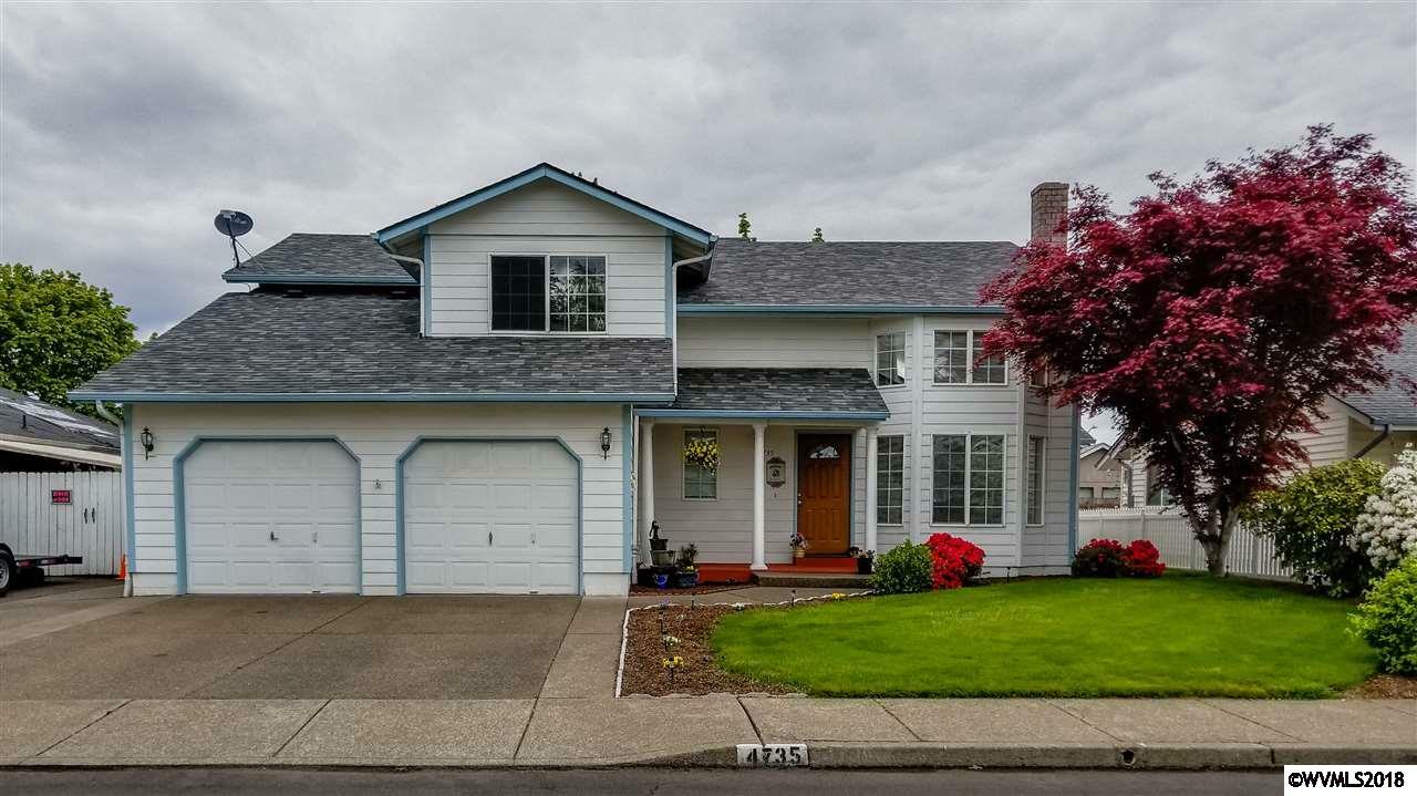 Property Photo: 4735 Diamond Ct NE OR 97305-3186