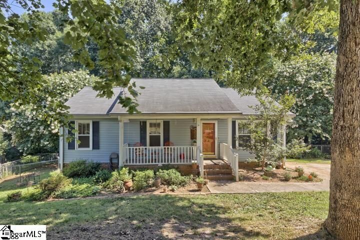 Property Photo: 211 Pinonwood Drive SC 29680