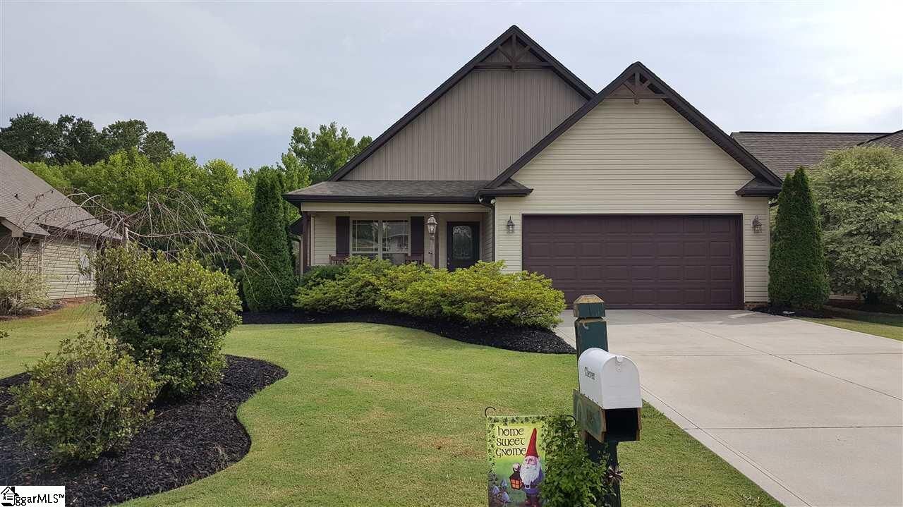 Property Photo: 625 Nature Walk Way SC 29349