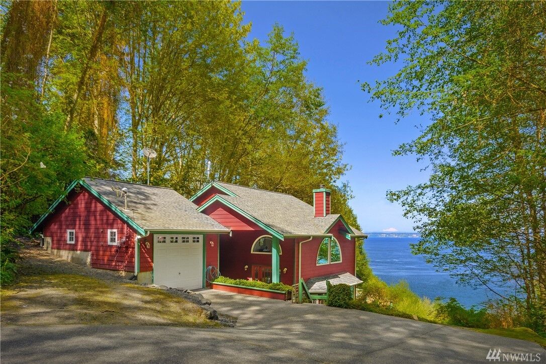 Property Photo:  28555 Sandy Beach Lane NE  WA 98346 