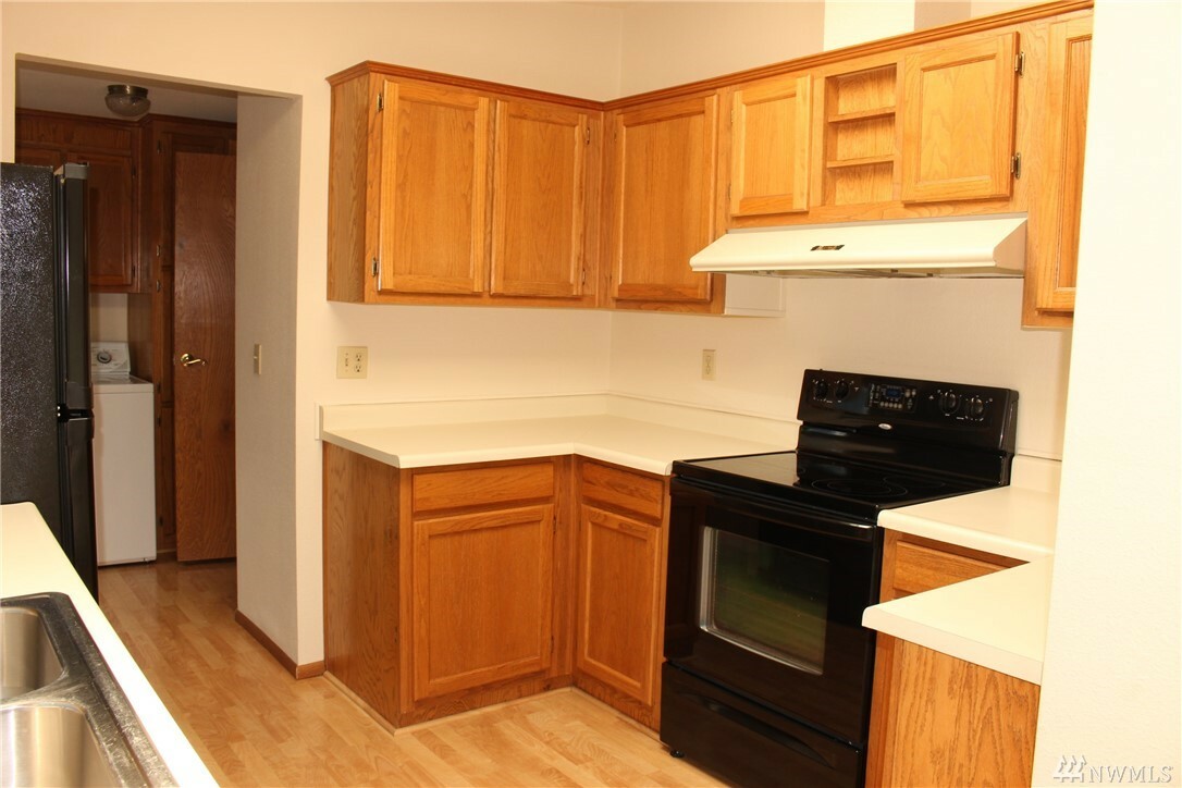 Property Photo: 1100 Foothills Lane 1 WA 98801