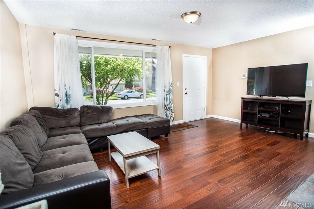 Property Photo: 4542 S Junett St WA 98409