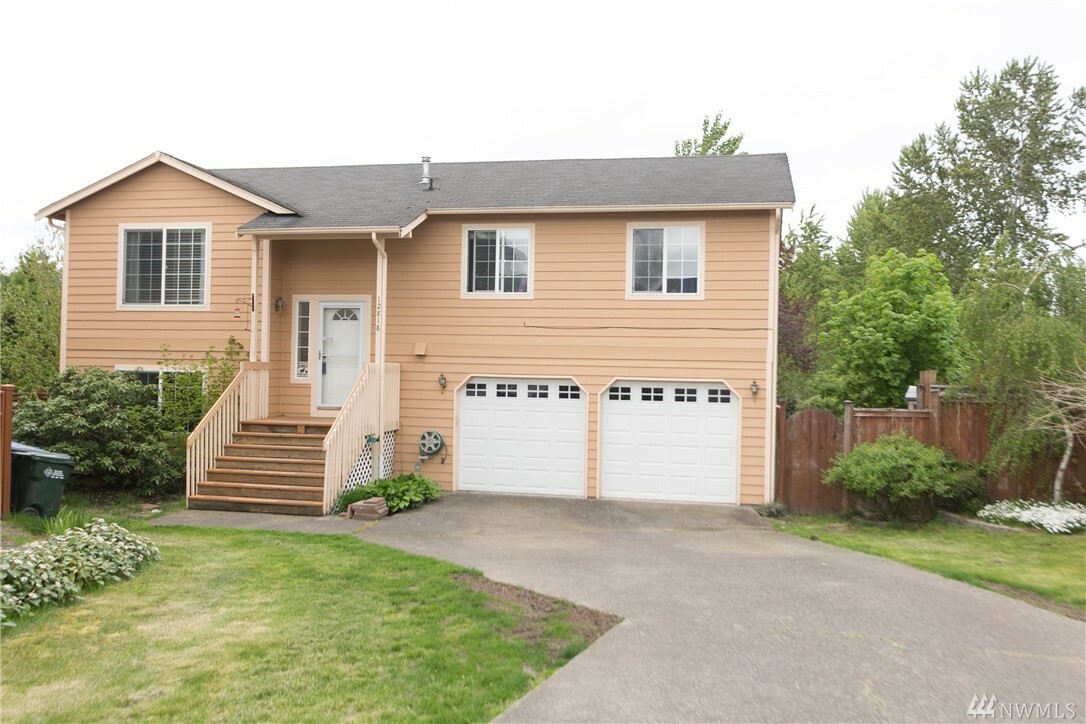 Property Photo:  12818 118th Av Ct E  WA 98374 