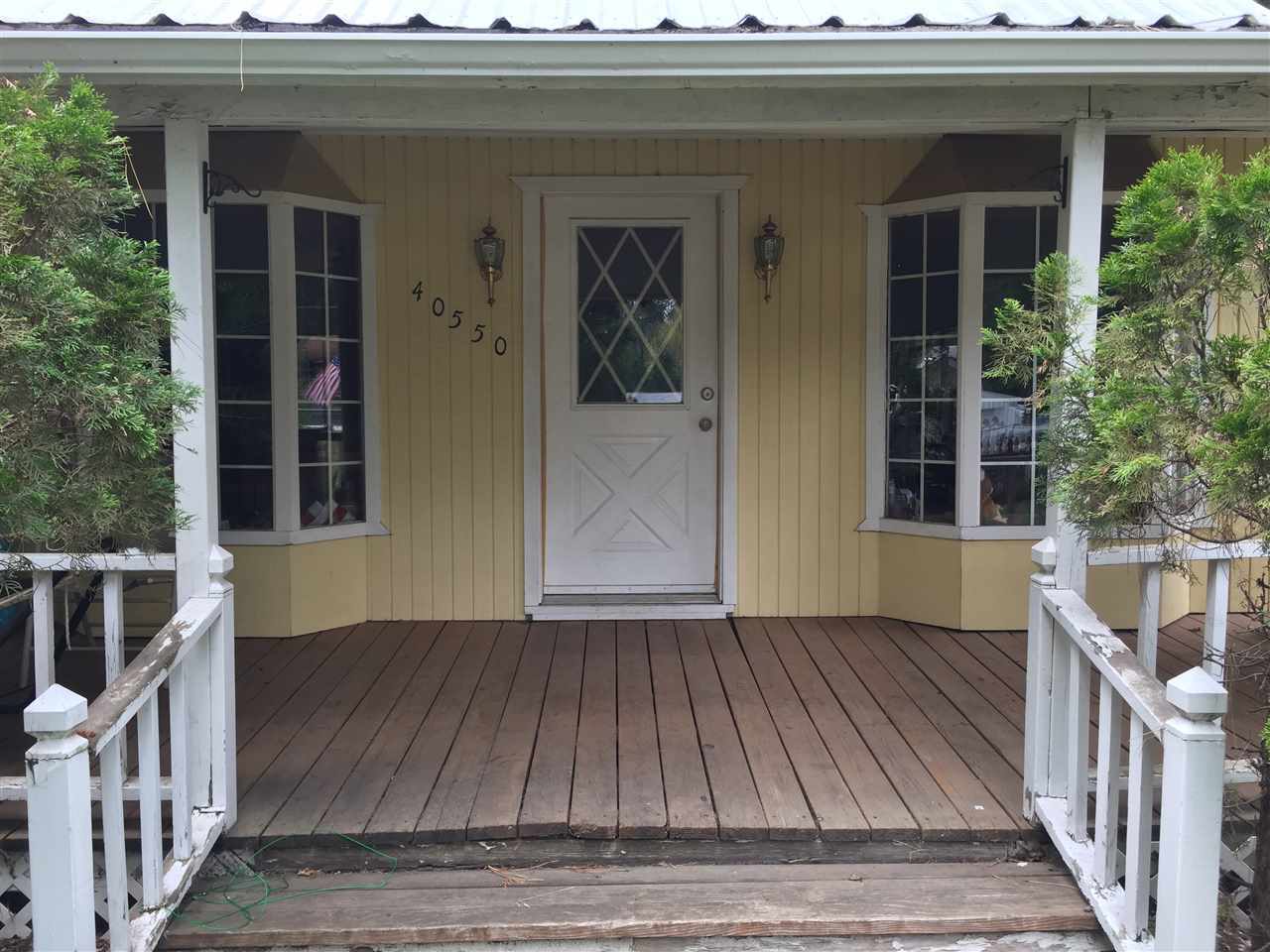 Property Photo: 40550 Gwenelen Rd WA 99148
