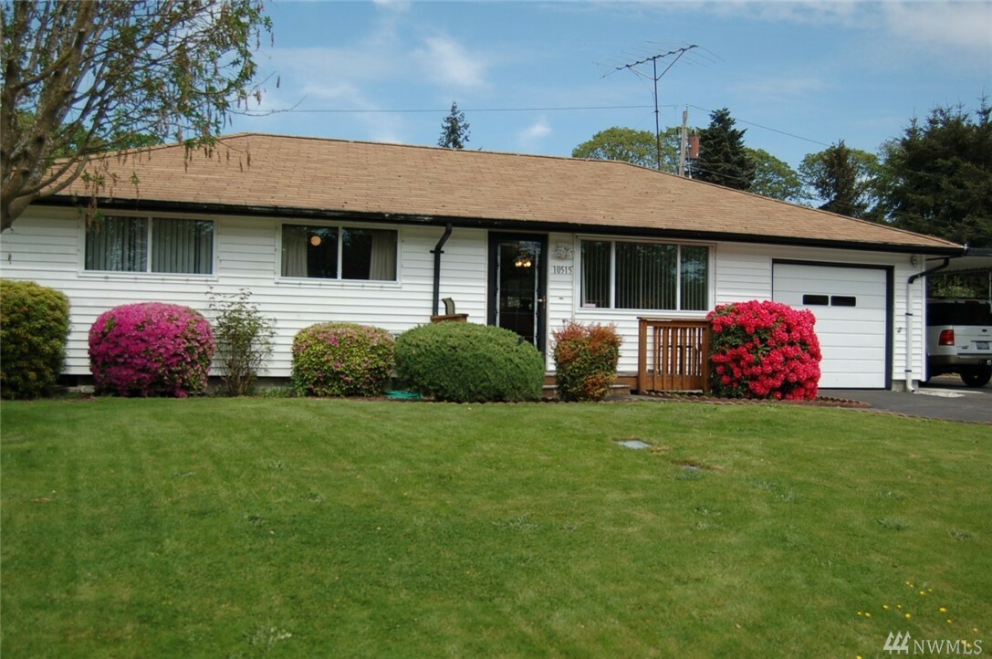 Property Photo:  10515 Irene Ave SW  WA 98499 