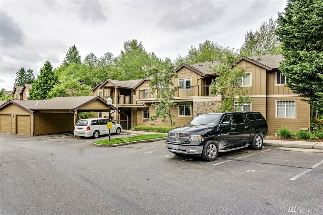 Property Photo:  18930 Bothell Everett Highway H202  WA 98012 