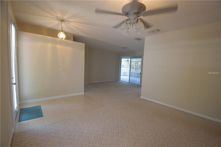 Property Photo:  1510 Canopy Oaks Drive  FL 34715 