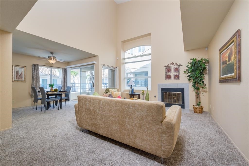 Property Photo: 6131 Calle Mariselda 106 CA 92124
