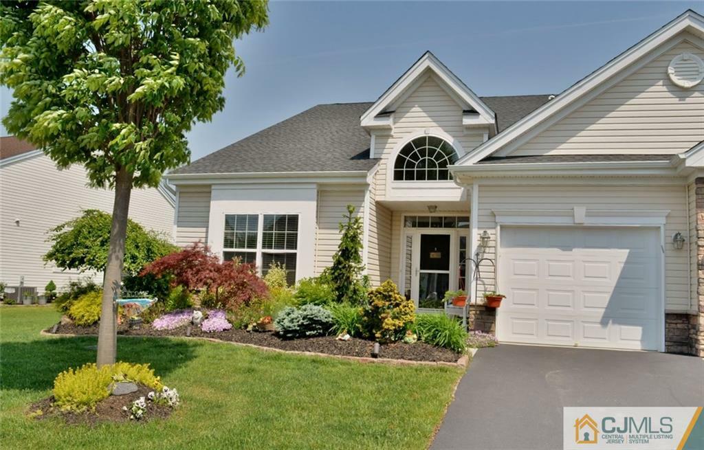 Property Photo:  27 Gryphon Drive  NJ 08831 