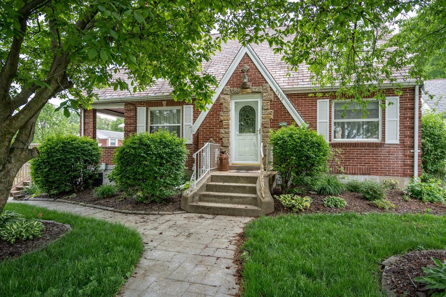 Property Photo:  4432 Raceview Avenue  OH 45211 