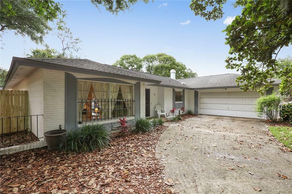 Property Photo: 165 Post And Rail Road FL 32750