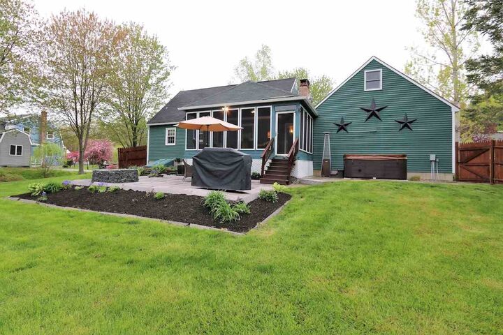 Property Photo:  7 Melissa Drive  NH 03275 