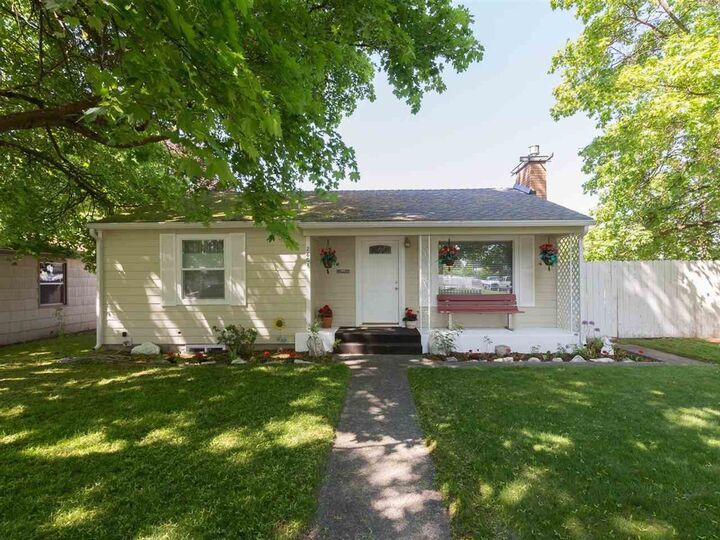 2804 W Everett  Spokane WA 99205-5826 photo