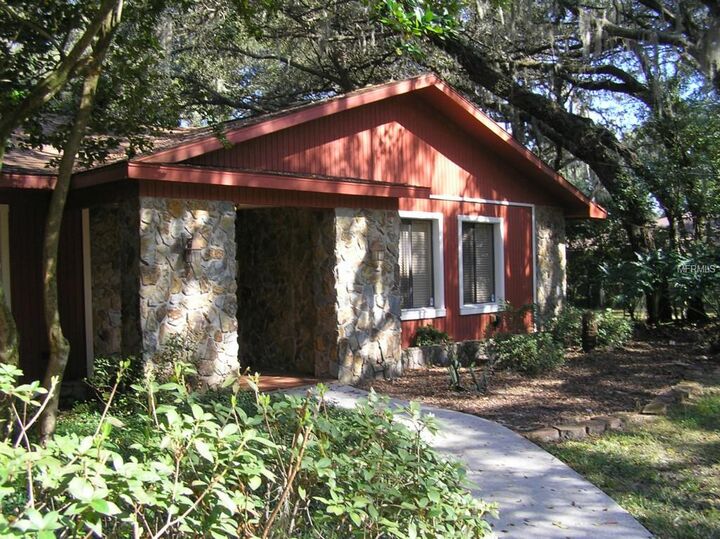 Property Photo: 218 Hidden Lake Drive FL 33511