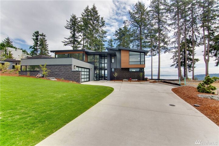 Property Photo: 2318 82nd St NW WA 98332