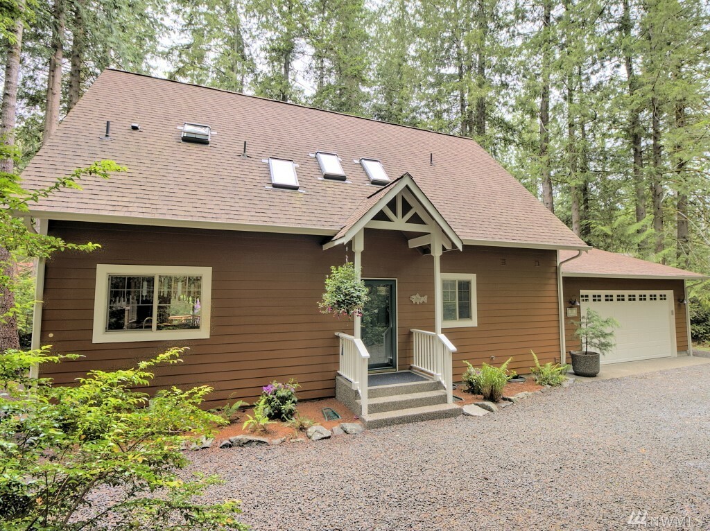 Property Photo:  377 E Pointes Dr E  WA 98584 