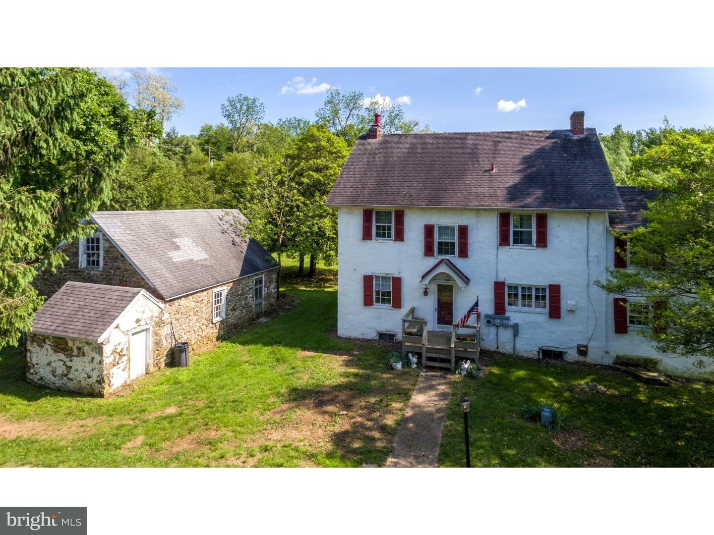 Property Photo:  61 Mapleflower Road  PA 19343 