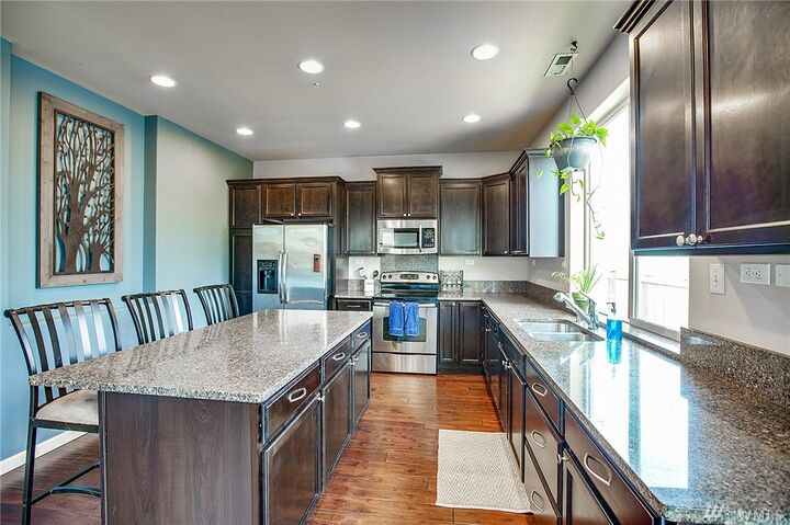 Property Photo:  9425 133rd St E  WA 98373 