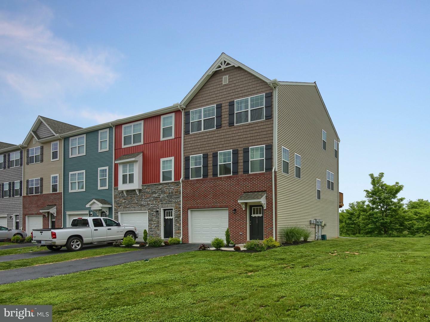 Property Photo: 700 Admirals Quay Drive PA 17050