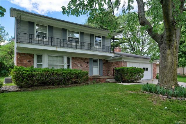 Property Photo: 796 Wilwood Road MI 48309