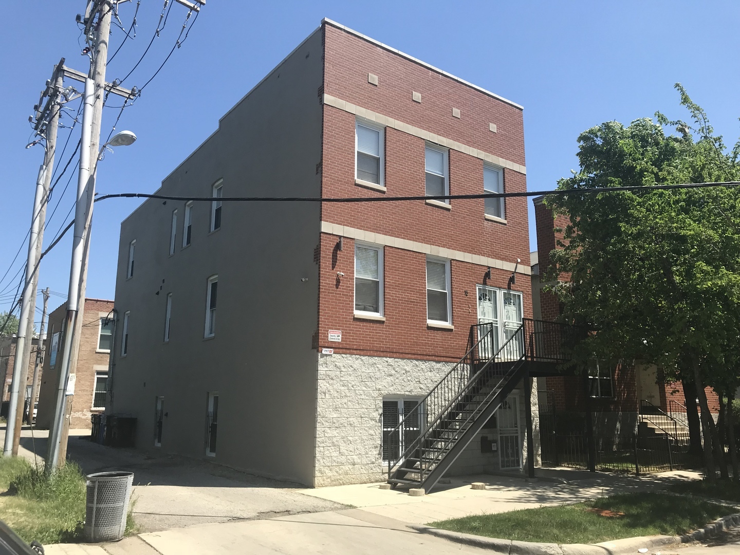 Property Photo:  15 S Hoyne Avenue 1G  IL 60612 