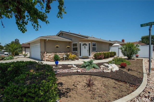 Property Photo: 27361 Setenil CA 92692