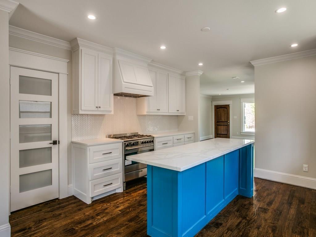 Property Photo:  922 N Windomere Avenue  TX 75208 