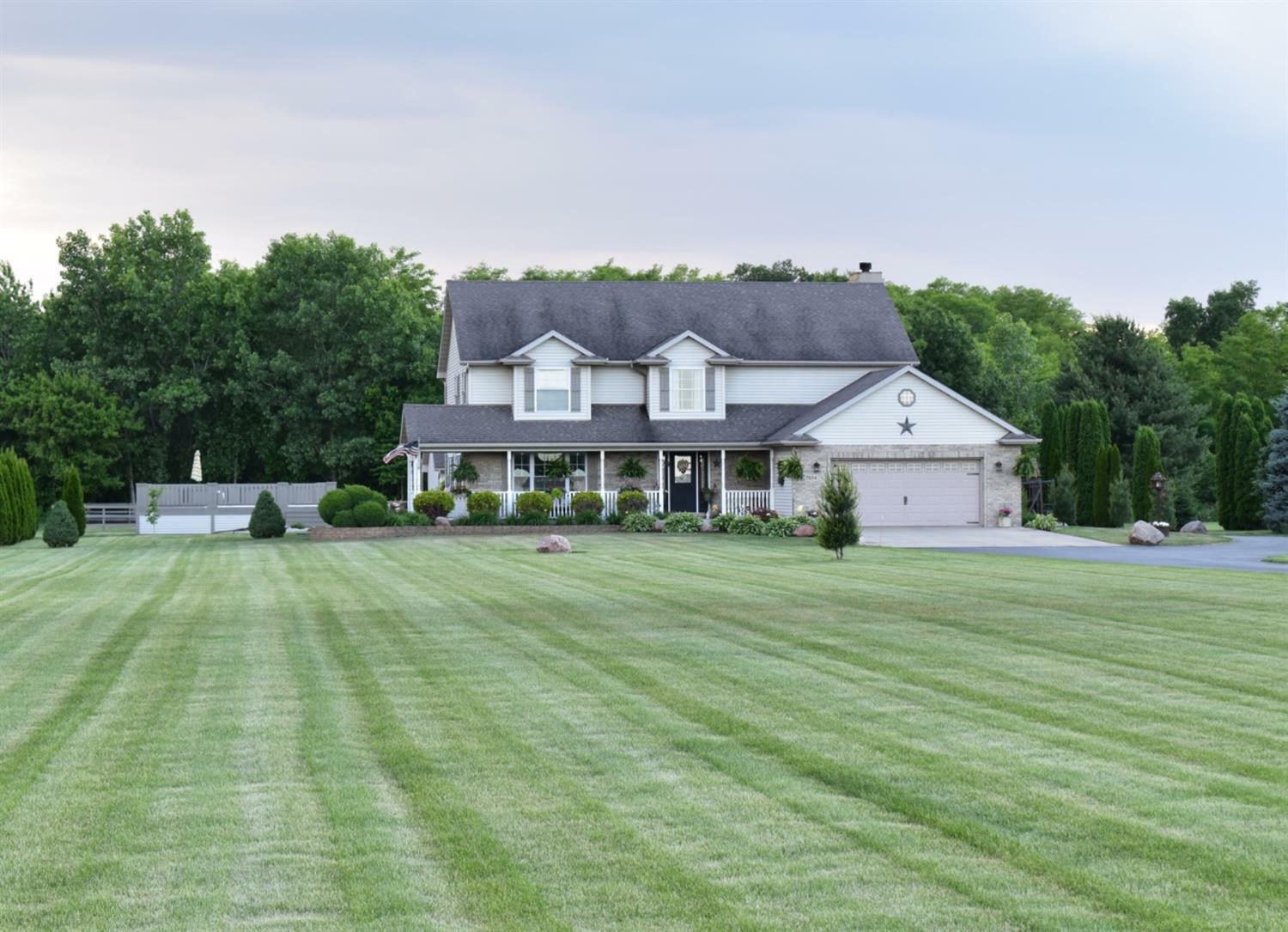 Property Photo: 7854 N 150 IN 46349