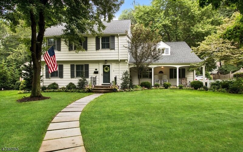 Property Photo: 7 Tanglewood Ln NJ 07092
