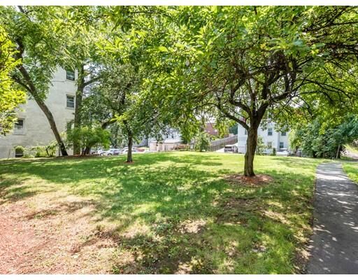 Property Photo: 20 Radcliffe Road 302 MA 02134