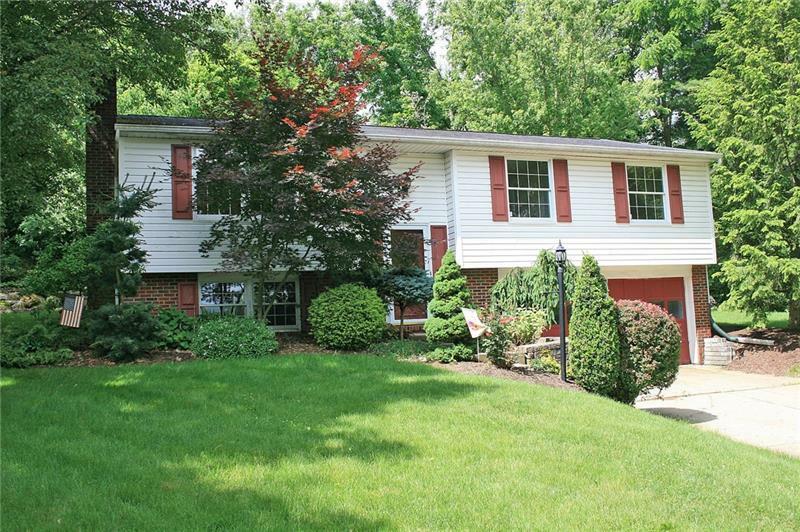 Property Photo:  476 Oaklawn Drive  PA 15241 