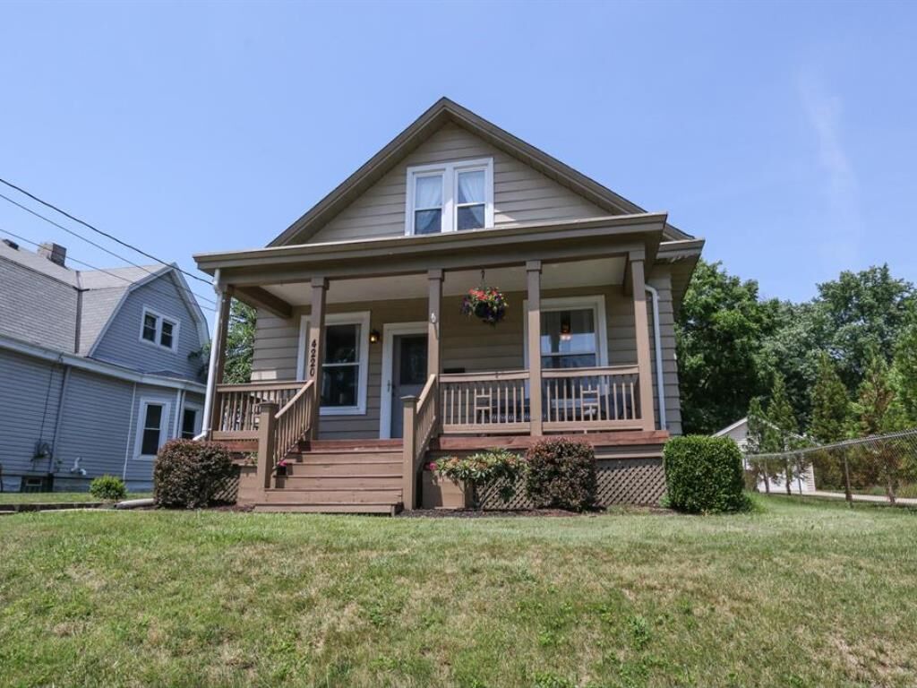 Property Photo: 4220 Hegner Avenue OH 45236