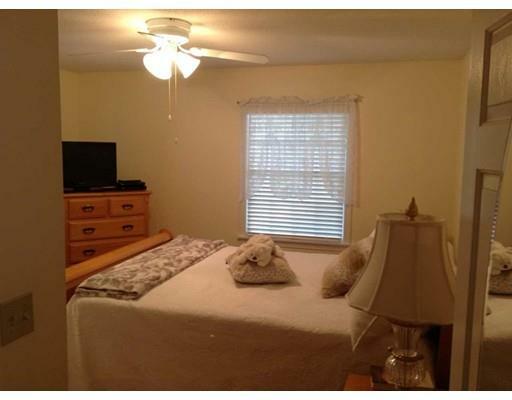 Property Photo:  25 Rosewood Ln 25  MA 01077 