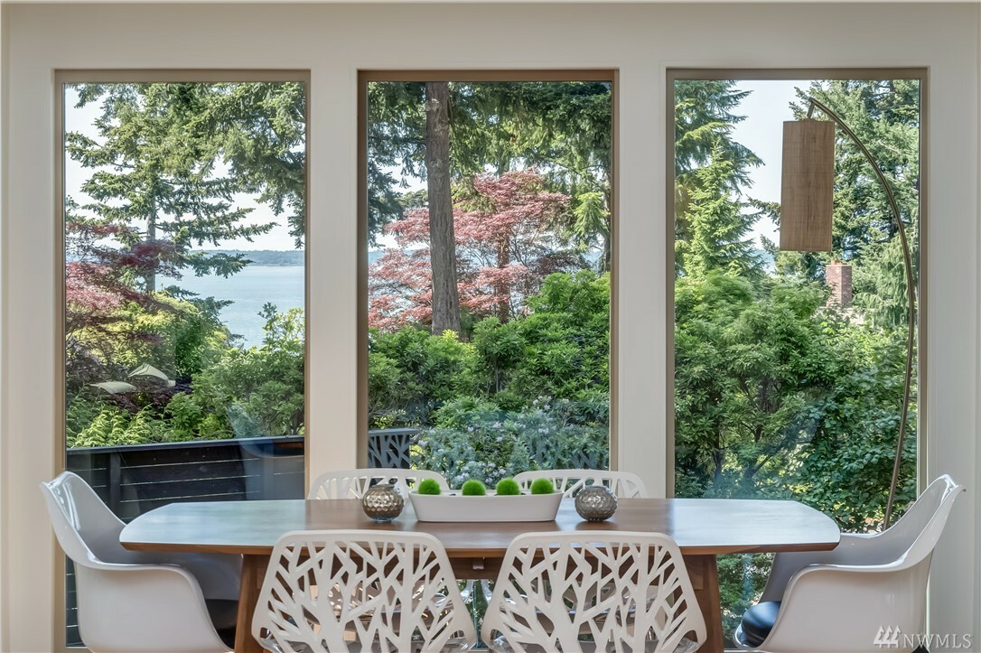 Property Photo: 635 Fieldston Rd WA 98225