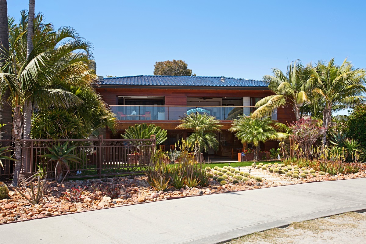 Property Photo:  963 Braemar Lane  CA 92109 