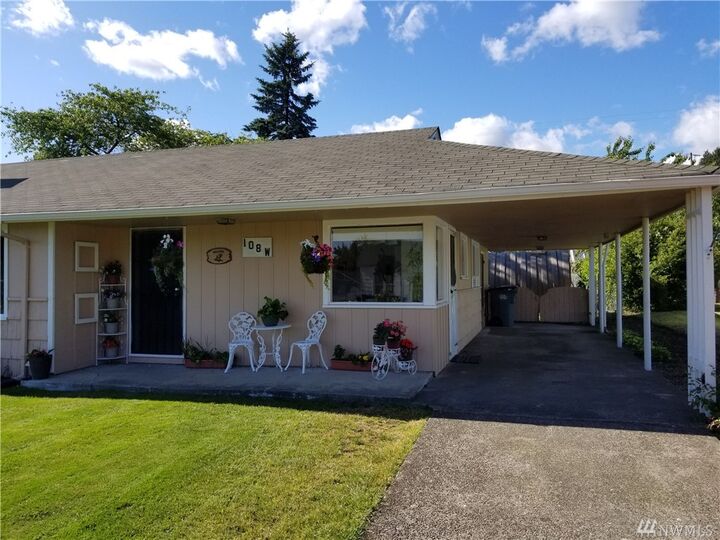 Property Photo:  108 W Waldrip St  WA 98541 